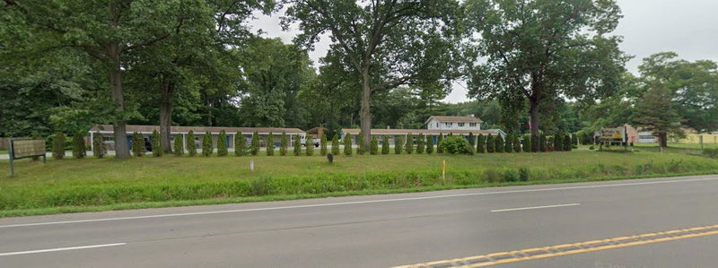 Buffalo Motel - From Web Listing (newer photo)